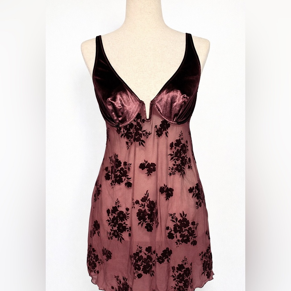 NWT velvet and sheer lacy slip/sheer and floral chemis slip lingerie. M